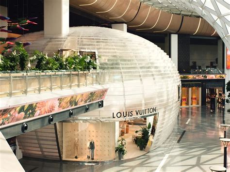 louis vuitton doha hamad airport reviews|louis vuitton lounge.